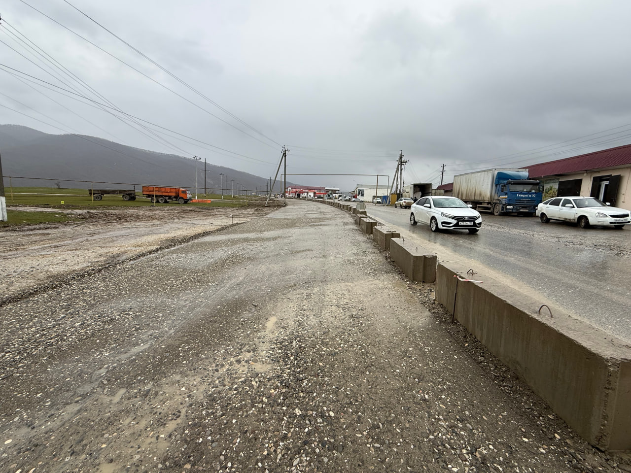 Студенты АДК ознакомились с ходом капремонта дороги Хасавюрт – Тлох